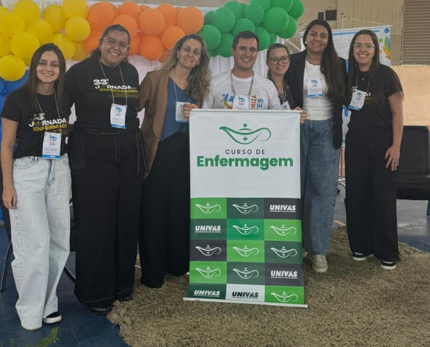 Curso de Enfermagem da Univs participa do I Viver SUS Regional em Natrcia